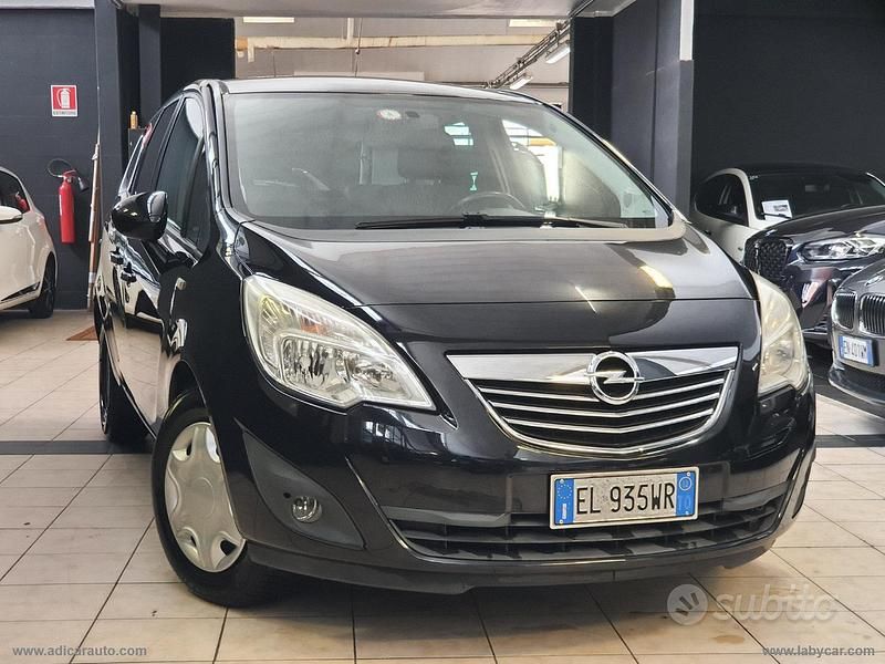Usata Opel Meriva 120 CV (88 kW) 2012 Nero Monovolume