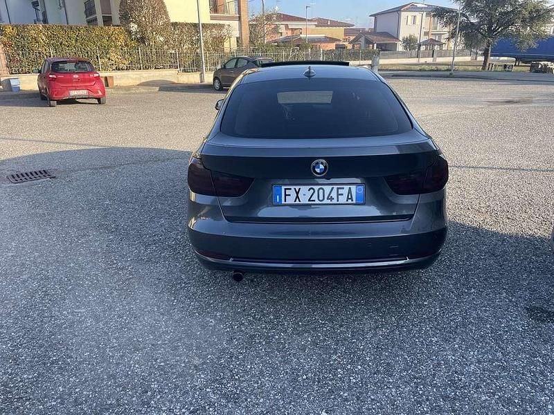 Usata BMW 320 Gran Turismo Sport Line 184 CV (135 kW) 2015 Berlina