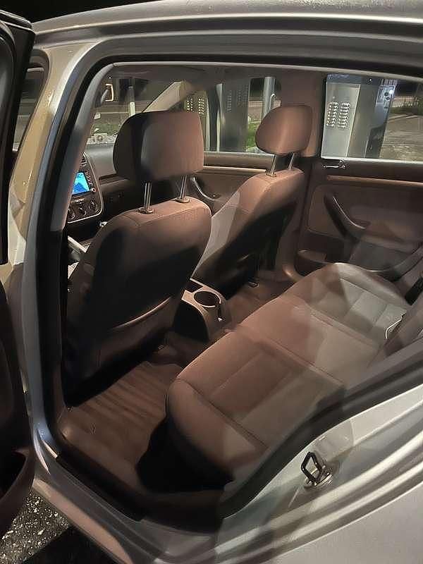 Usata VW Golf IV Sportline 116 CV (85 kW) 2005 Berlina