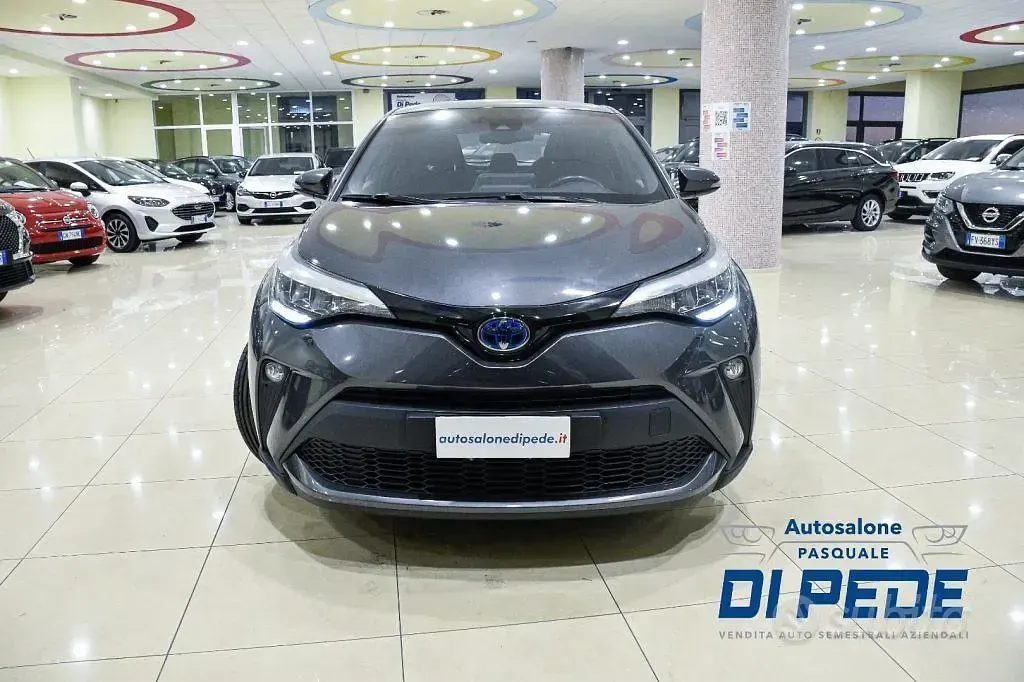Usata Toyota C-HR Active 98 CV (72 kW) 2022 Grigio SUV