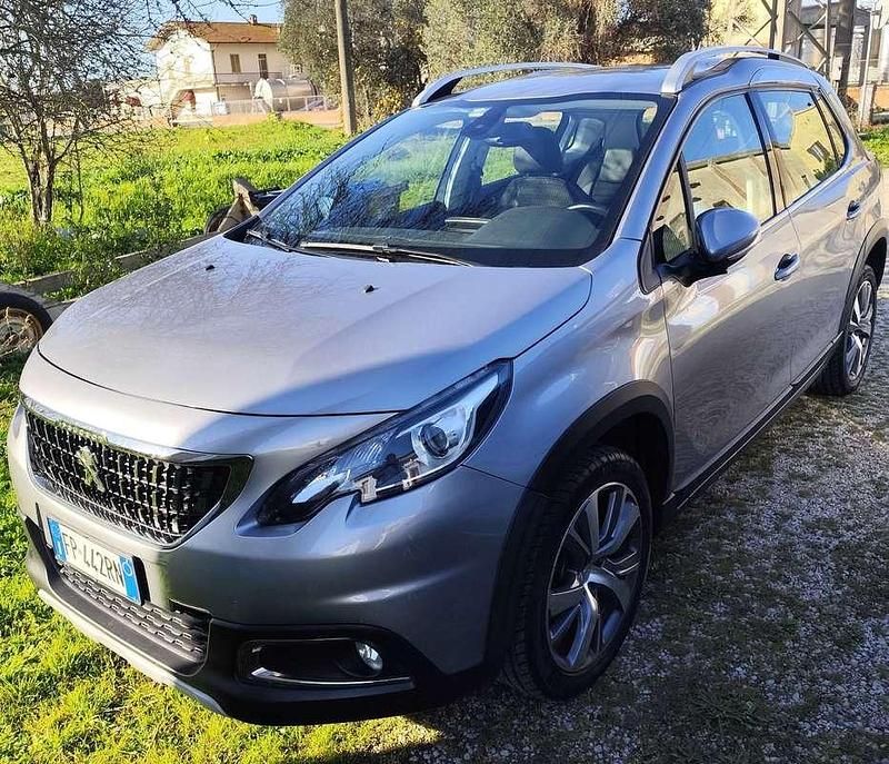 Usata Peugeot 2008 Allure 102 CV (75 kW) 2018 Grigio SUV