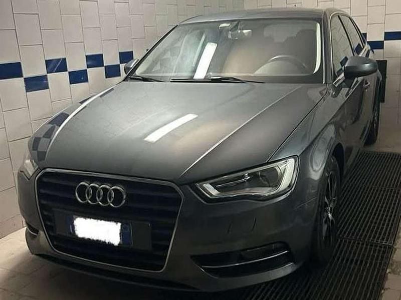 Usata Audi A3 Attraction 110 CV (80 kW) 2015 Grigio Berlina