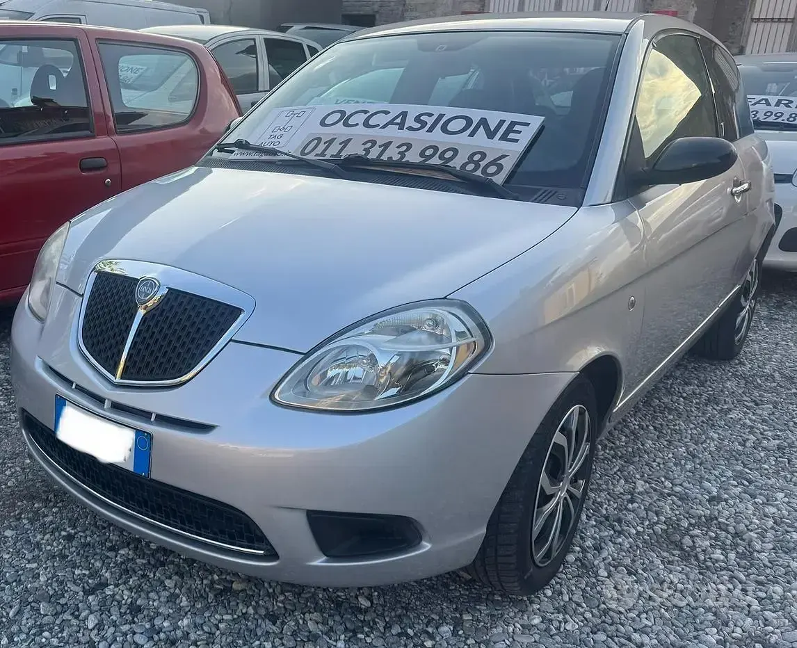 Usata Lancia Ypsilon 60 CV (44 kW) 2009 Utilitaria
