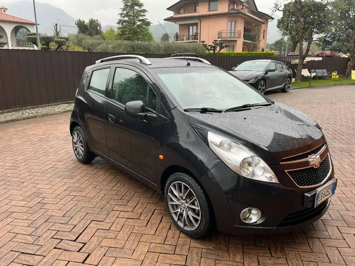 Usata Chevrolet Spark LS 68 CV (50 kW) 2010 Nero Utilitaria