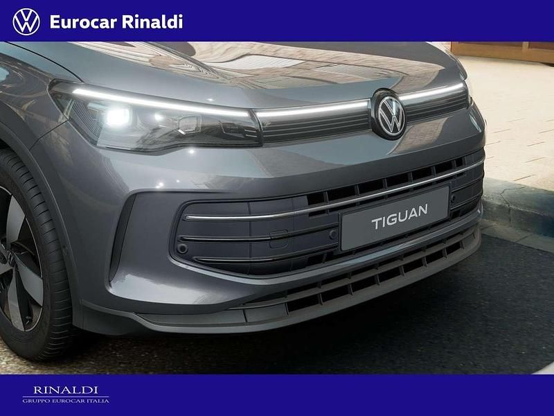 Nuova VW Tiguan Edition 131 CV (96 kW) 2025 Nightshade blue metallizzato SUV