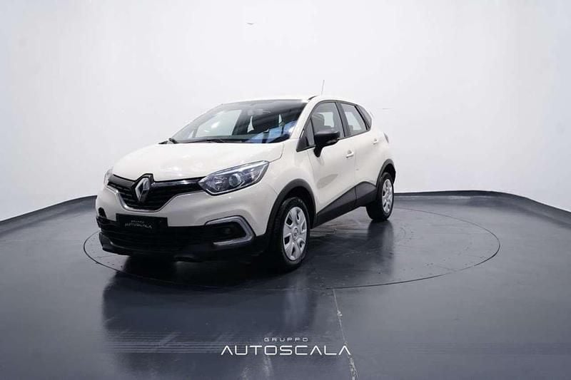 Bianco avorio Usata 2018 Renault Captur SUV | 7500 € (Ottimo prezzo) - Immagine 1/4