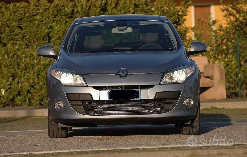 Usata Renault Mégane Dynamique 110 CV (80 kW) 2009 Berlina