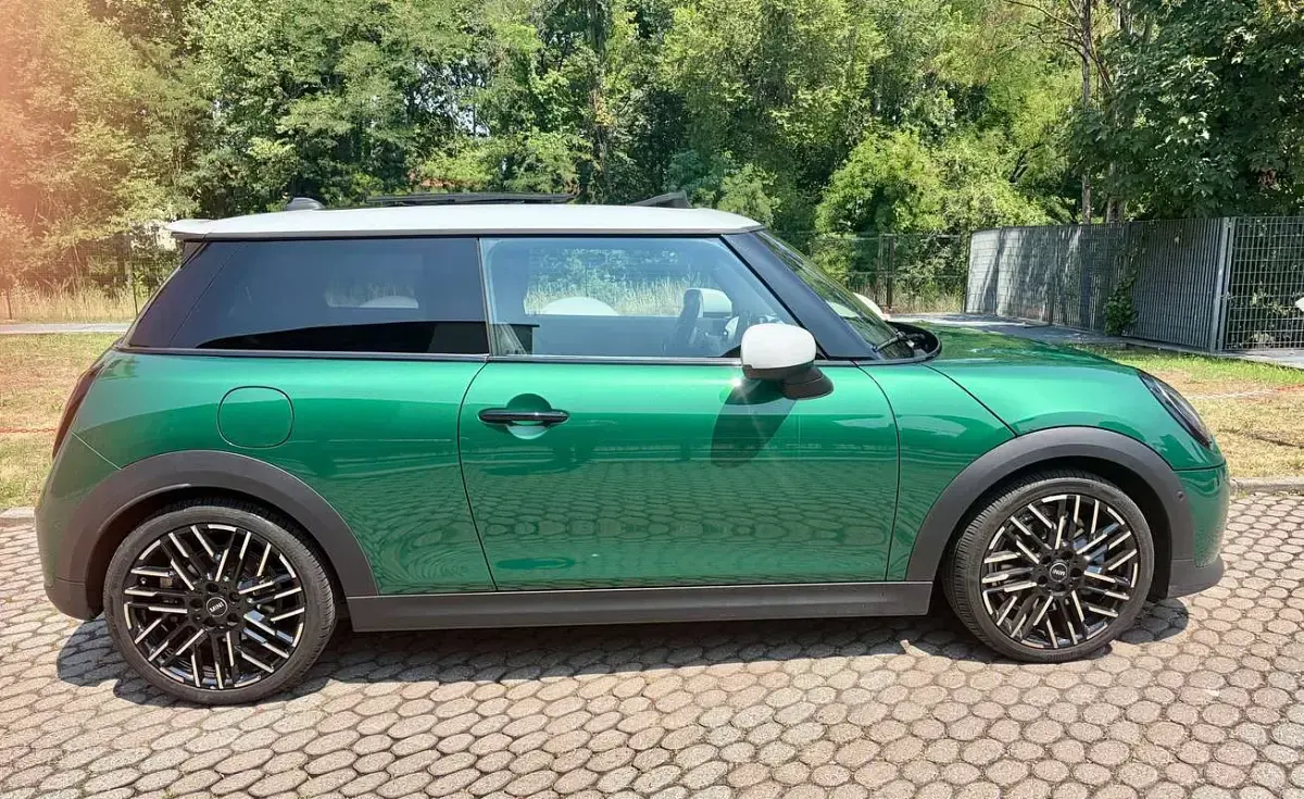 Usata Mini Cooper S Classic 204 CV (150 kW) 2024 Bianco Utilitaria