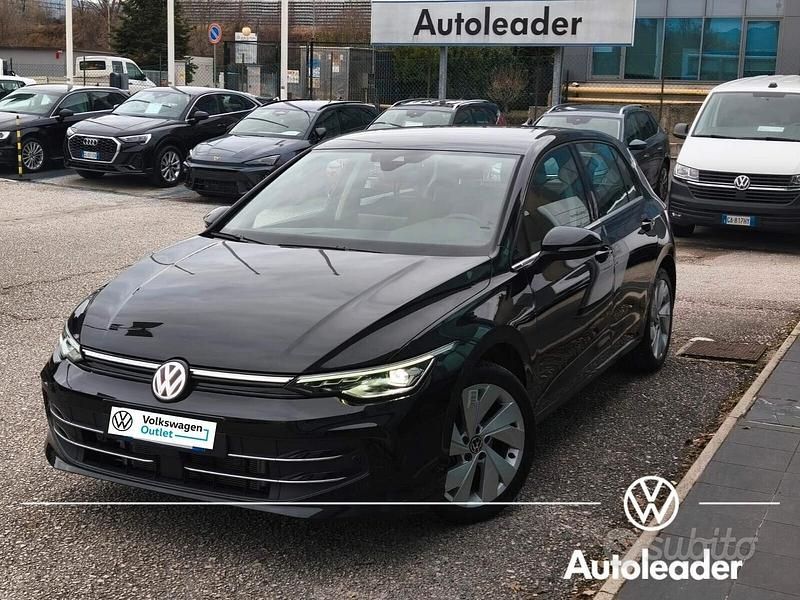 Usata VW Golf VIII Style 150 CV (110 kW) 2025 Nero Berlina