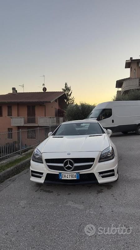 Usata Mercedes SLK250 Premium 204 CV (150 kW) 2011 Bianco Cabrio