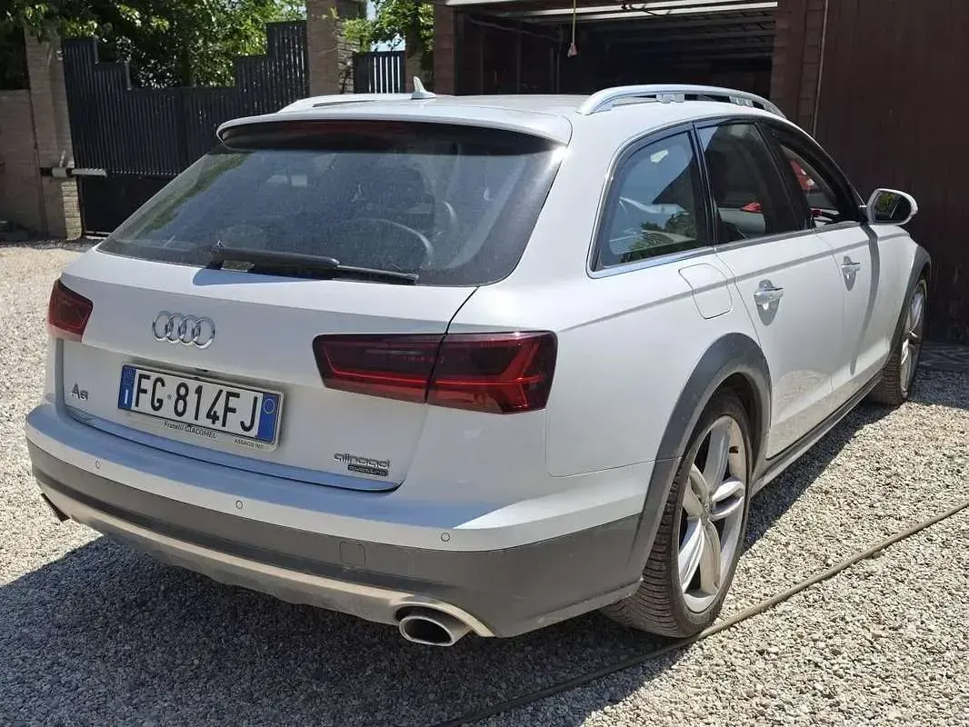Usata Audi A6 Allroad Business Plus 272 CV (200 kW) 2016 Bianco Station wagon