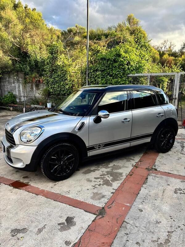 Usata Mini Countryman 111 CV (81 kW) 2014 Grigio SUV