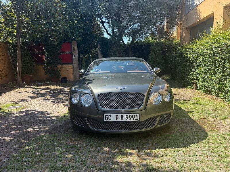 Grigio Usata 2004 Bentley Continental GT Coupé | 31.900 € (Super prezzo) - Immagine 1/4