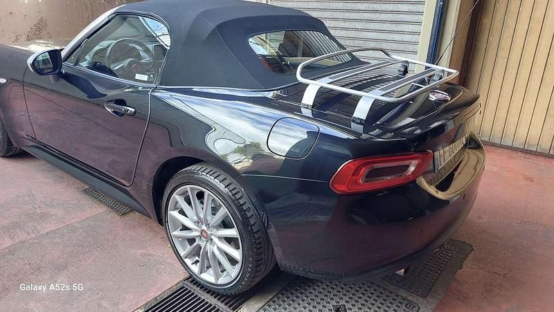 Usata Fiat 124 Spider Lusso 140 CV (102 kW) 2016 Nero Cabrio