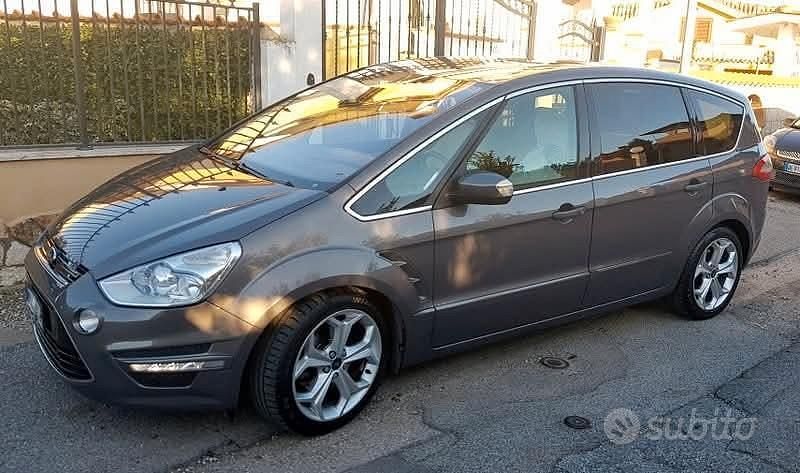 Usata Ford S-MAX S 2012 Grigio Monovolume