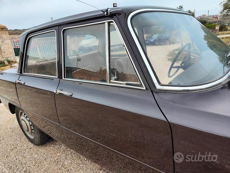 Usata Alfa Romeo Giulia 1300 1970 Berlina