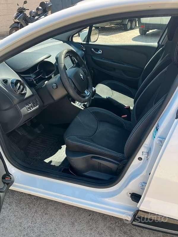 Usata Renault Clio IV 90 CV (66 kW) 2017 Bianco Berlina