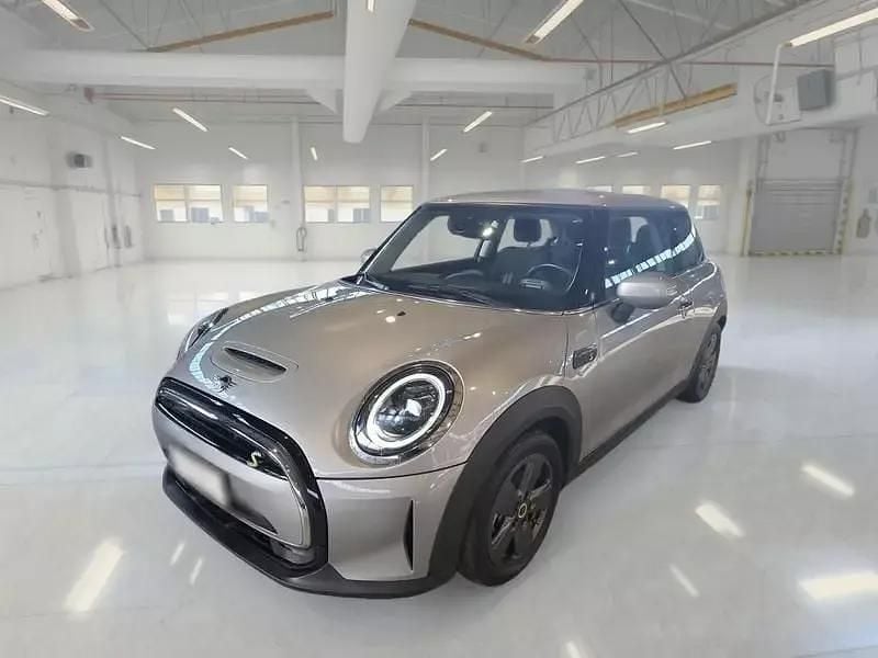 Argento Usata 2023 Mini Cooper SE Essential Utilitaria | 19.700 € (Buon prezzo) - Immagine 1/4