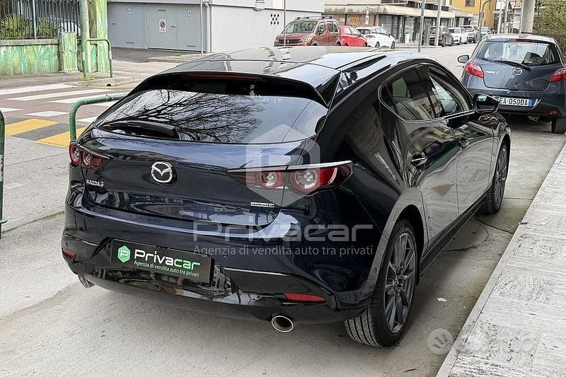 Usata Mazda 3 Exceed 179 CV (131 kW) 2021 Blu Berlina