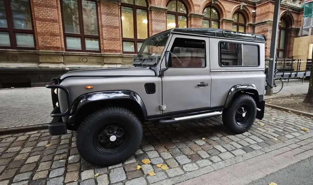 Usata Land Rover Defender 109 CV (80 kW) 1991 SUV
