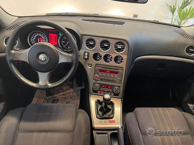 Usata Alfa Romeo 159 Distinctive 150 CV (110 kW) 2009 Blu Station wagon