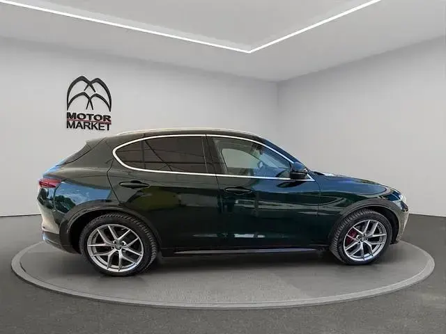 Usata Alfa Romeo Stelvio Ti 280 CV (205 kW) 2020 Verde SUV