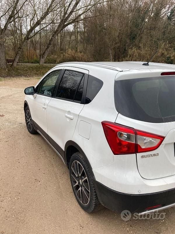 Usata Suzuki SX4 S-Cross 120 CV (88 kW) 2015 Bianco SUV
