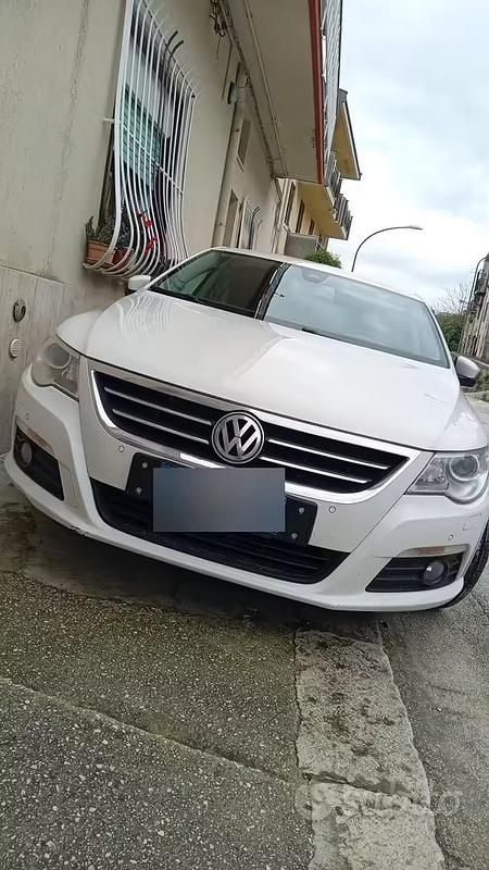 Begagnad VW Passat 140 HK (102 kW) 2010 Vit Sportkupé
