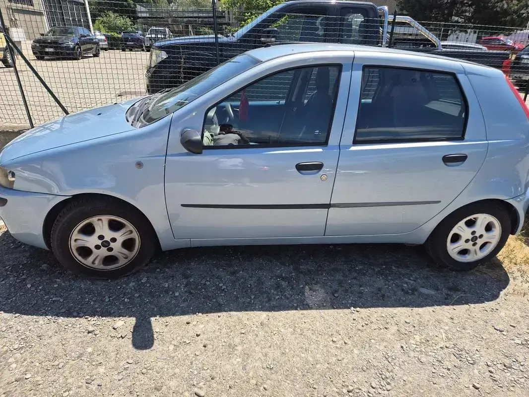 Usata Fiat Punto 80 CV (58 kW) 2002 Utilitaria