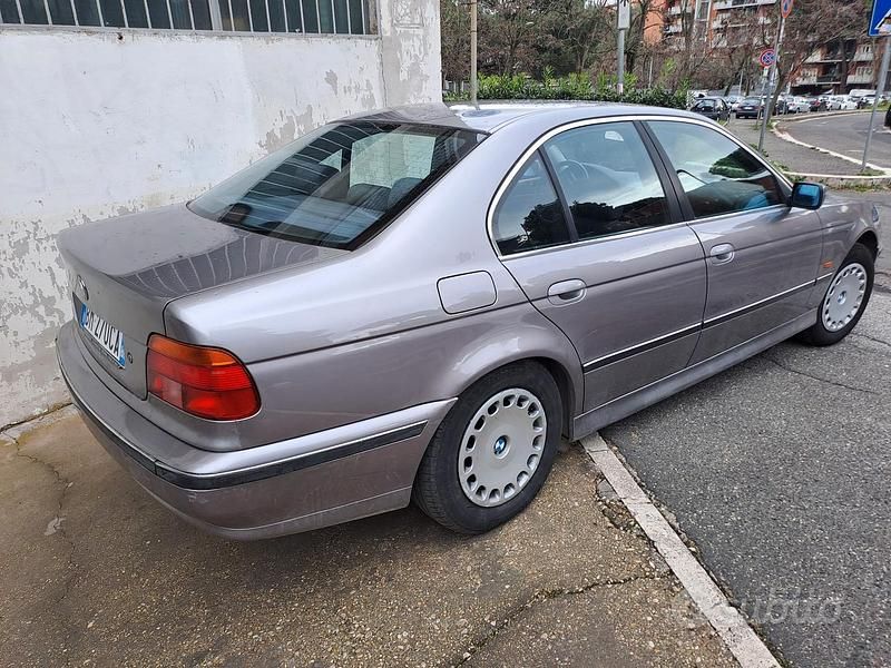 Usata BMW 520 150 CV (110 kW) 2000 Grigio Berlina