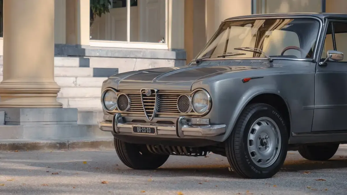 Usata Alfa Romeo Giulia Super 89 CV (65 kW) 1965 Grigio Berlina
