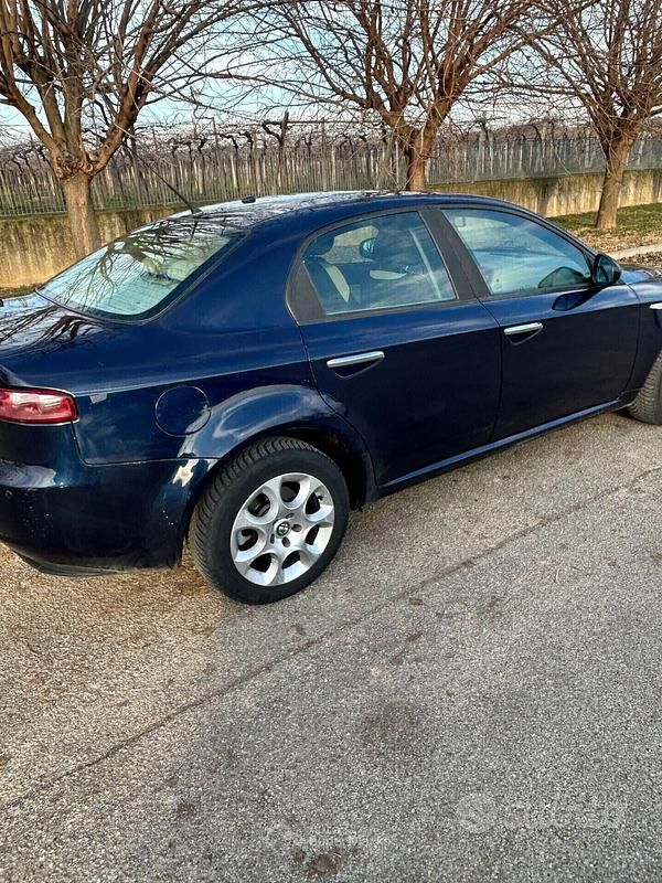 Usata Alfa Romeo 159 150 CV (110 kW) 2006 Blu Berlina