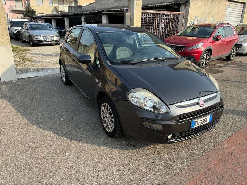 Usata Fiat Punto Evo Dynamic 75 CV (55 kW) 2010 Grigio Utilitaria
