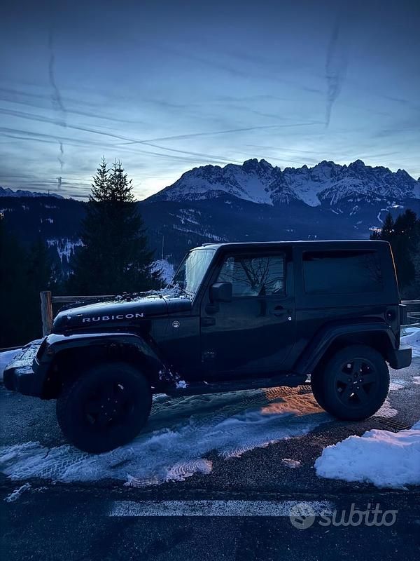 Usata Jeep Wrangler Sahara 177 CV (130 kW) 2008 Nero SUV