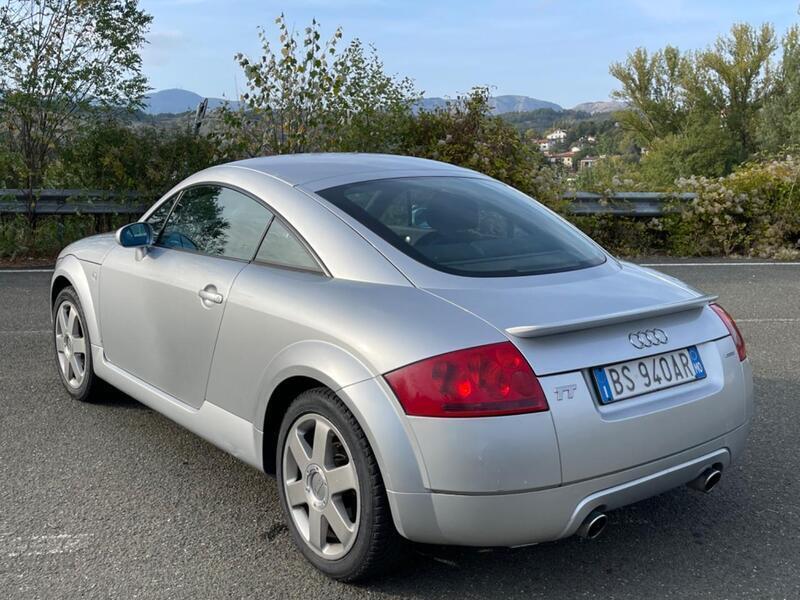 Usato 2001 Audi TT 1.8 Benzin 225 CV (6.000 €)