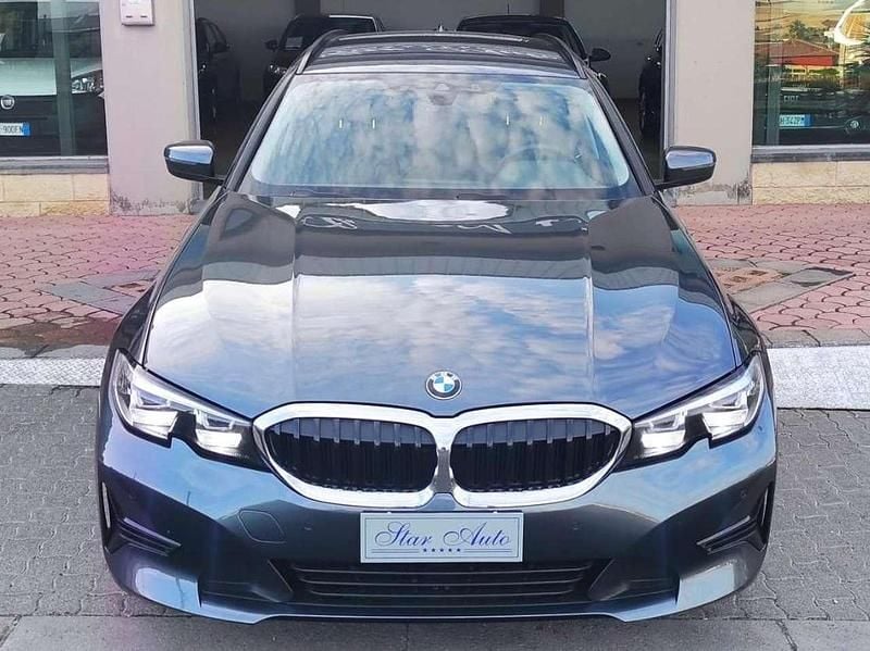 Mineral grey Usata 2021 BMW 318 Advantage Station wagon | 18.900 € (Ottimo prezzo) - Immagine 1/4