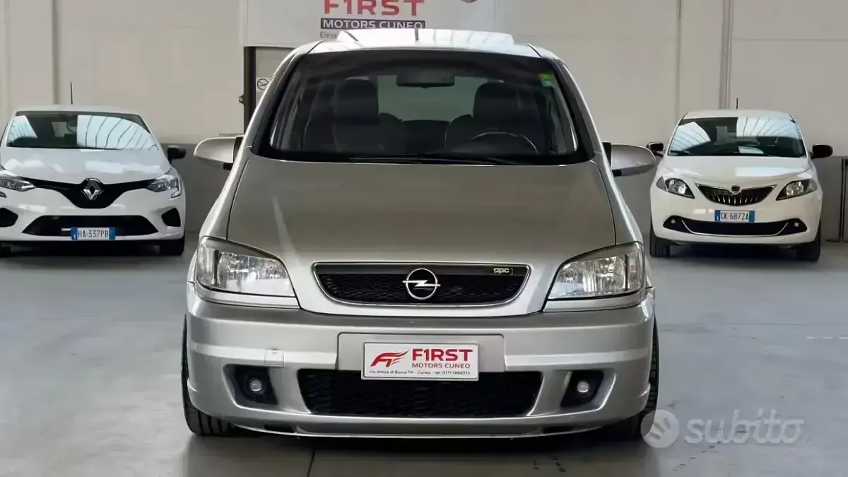 Usata Opel Zafira OPC 192 CV (141 kW) 2002 Grigio Monovolume