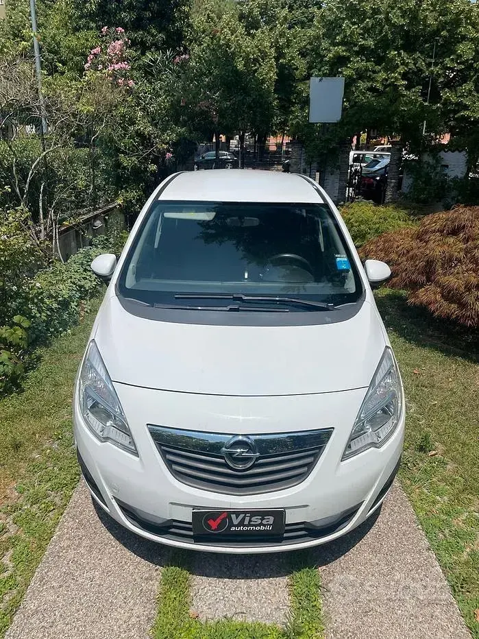 Usata Opel Meriva 95 CV (69 kW) 2011 Bianco Monovolume