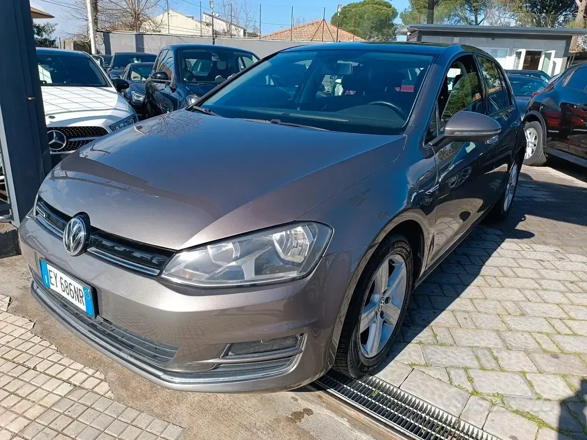 Usata VW Golf VII Trendline 110 CV (80 kW) 2015 Grigio Berlina