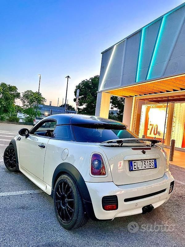 Usata Mini Coupé 184 CV (135 kW) 2011 Bianco Coupé