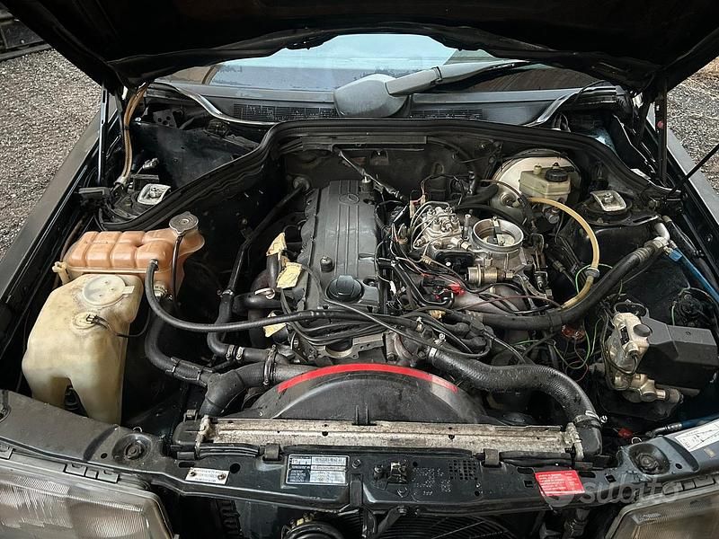 Usata Mercedes 190 120 CV (88 kW) 1990 Berlina