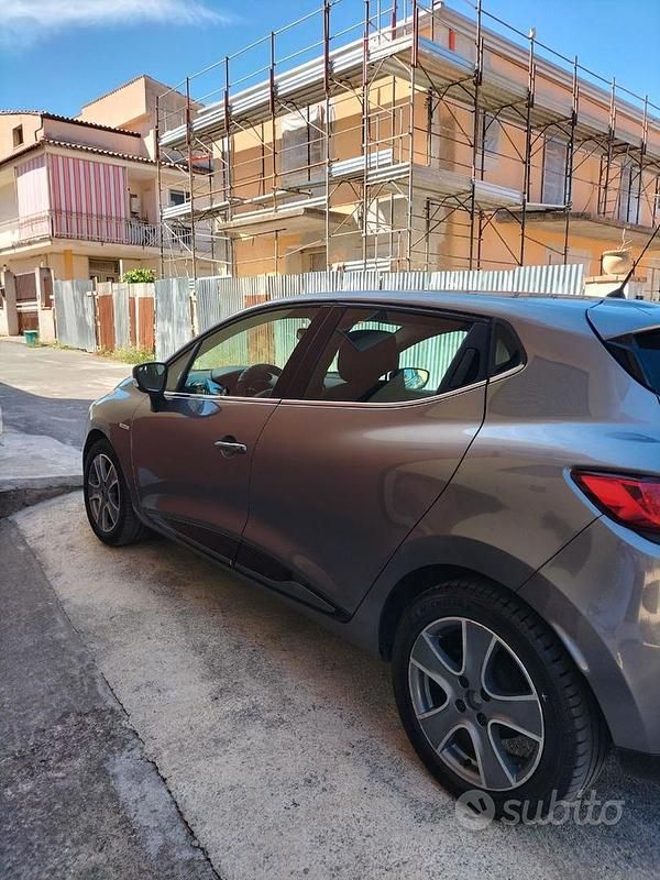 Usata Renault Clio IV 2014 Grigio Berlina