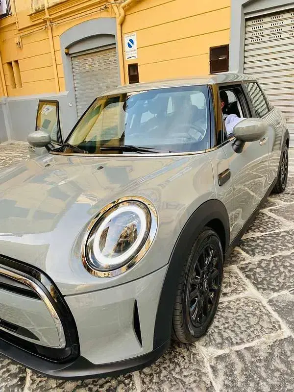Usata Mini ONE Business 102 CV (75 kW) 2022 Grigio Utilitaria