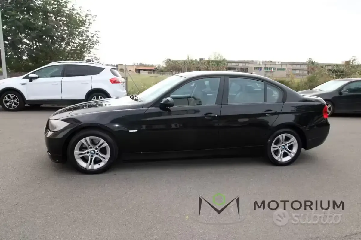 Begagnad BMW 320 177 HK (130 kW) 2007 Sedan