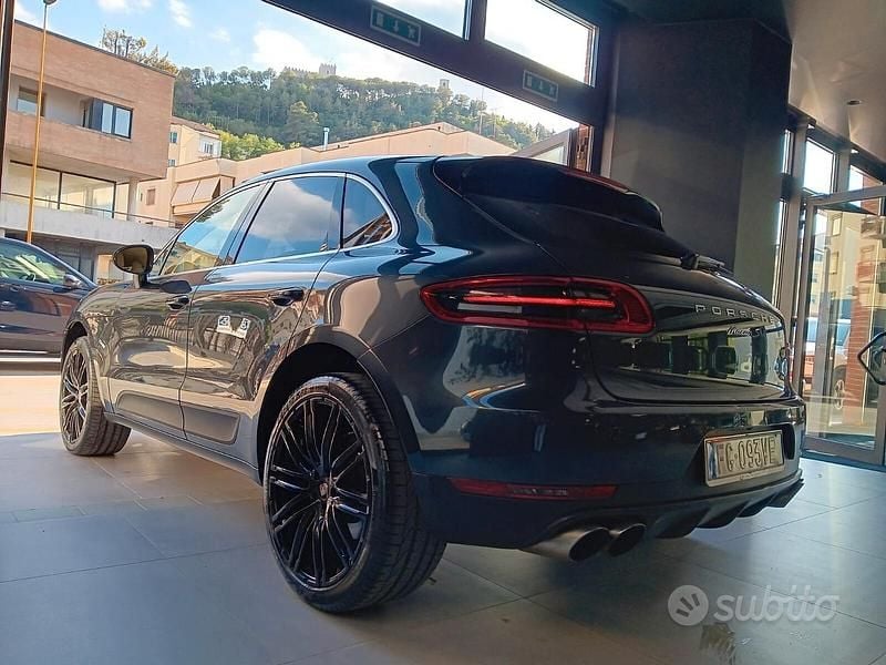 Usata Porsche Macan 250 CV (183 kW) 2017 Grigio SUV