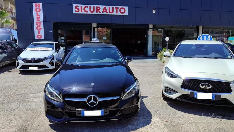 Usata Mercedes C220 170 CV (125 kW) 2017 Nero metallizzato Cabrio