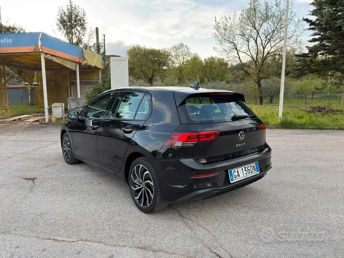 Usata VW Golf VII 150 CV (110 kW) 2020 Nero Berlina