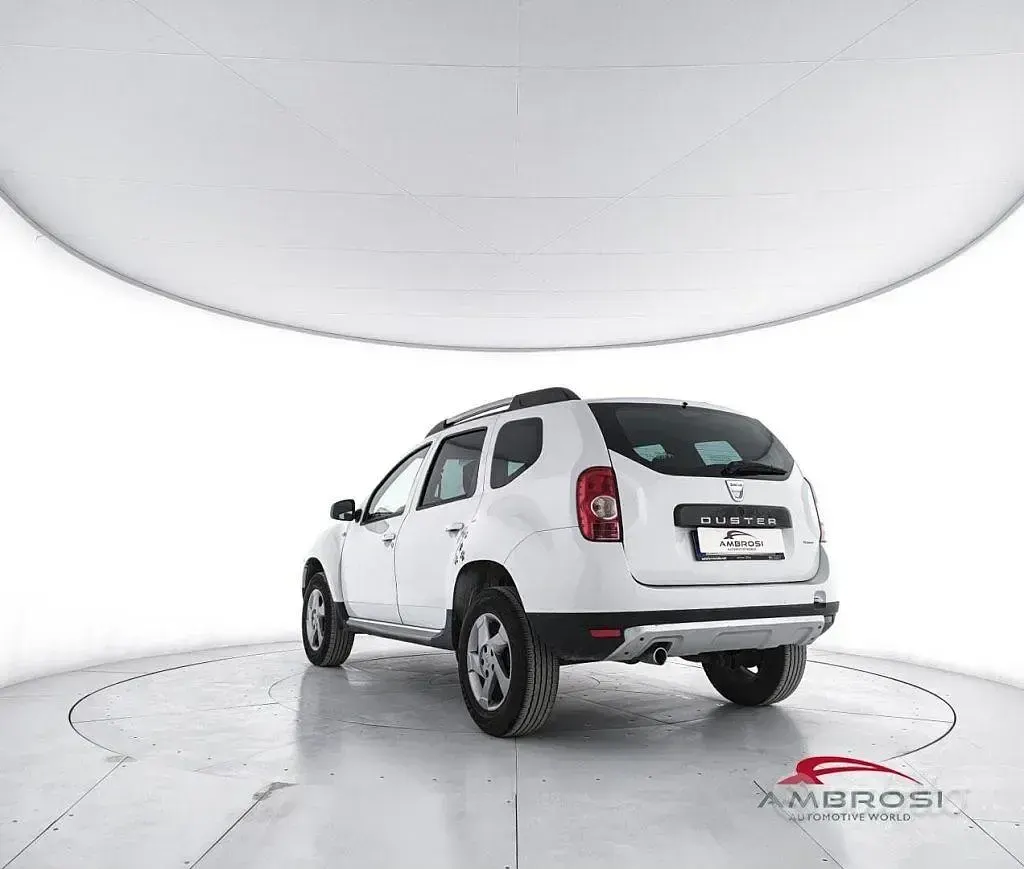 Usata Dacia Duster Ambiance 90 CV (66 kW) 2013 Bianco SUV
