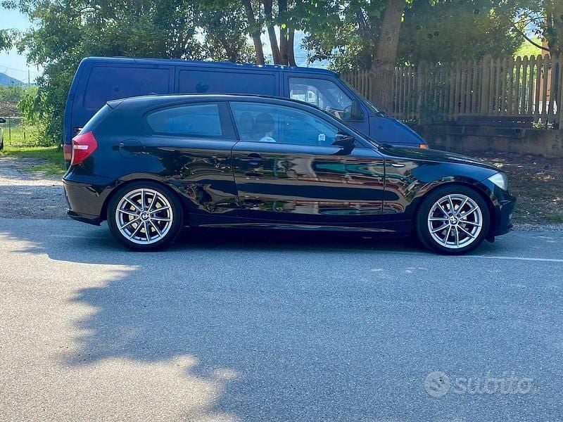 Usata BMW 118 2007 Nero Utilitaria