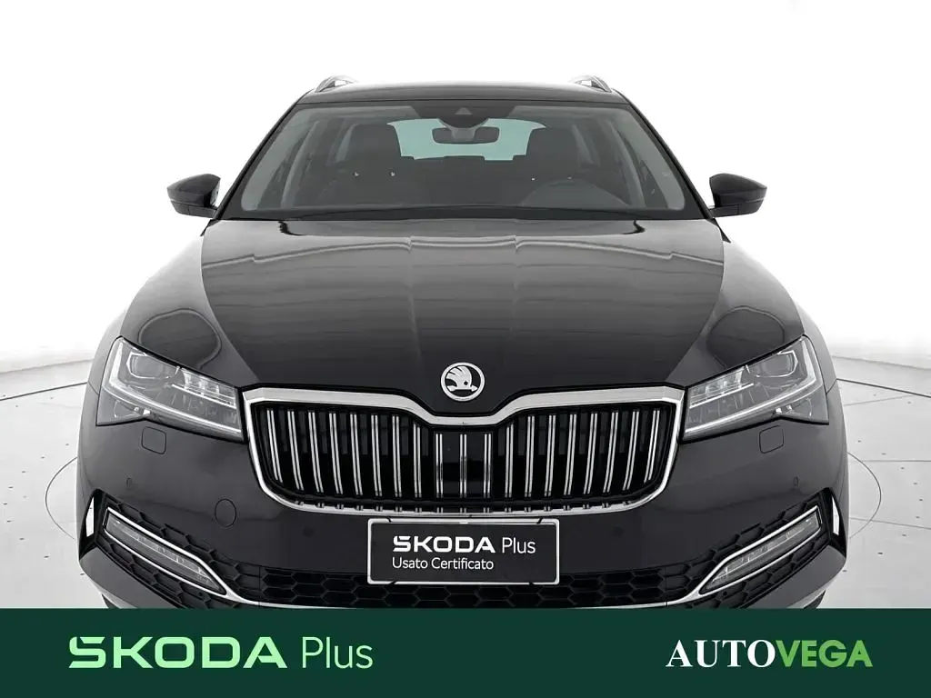 Usata Skoda Superb Style 150 CV (110 kW) 2022 Nero Station wagon